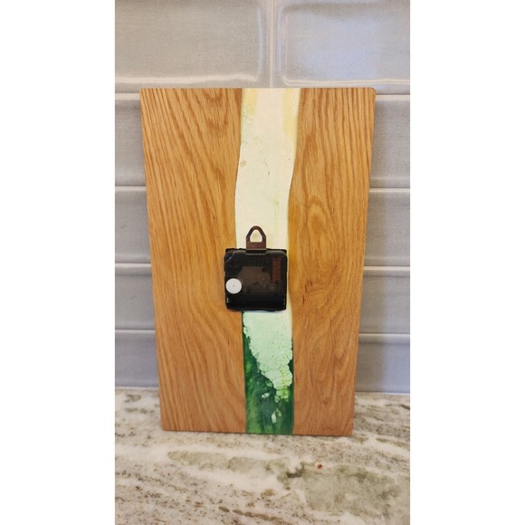 Wood and Green Epoxy‎ Resin Wall Clock, Modern Home Decor - Picture 5 of 5